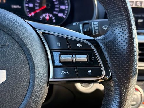 Used 2023 Kia Forte GT-Line w/ GT-Line Premium Package image 27