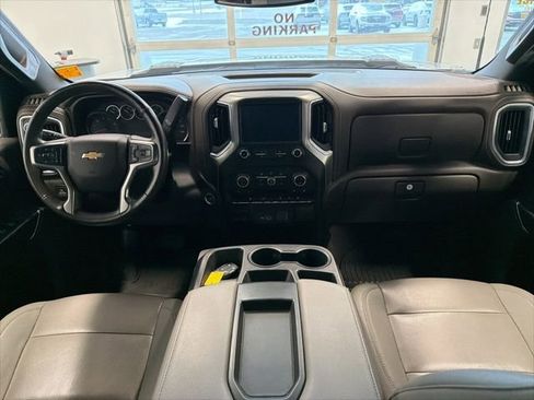 Used 2022 Chevrolet Silverado 2500 LTZ w/ Gooseneck/5TH Wheel Package AWD/4WD image 20