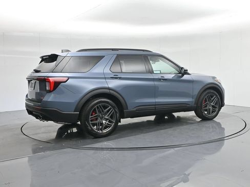 Used 2025 Ford Explorer ST w/ Sun And Sound Package AWD/4WD image 30