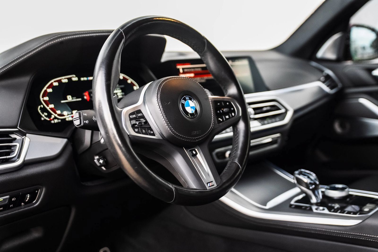 Used 2023 BMW X5 M50i w/ Executive Package AWD/4WD image 14