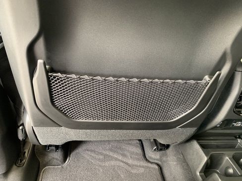 New 2025 Jeep Grand Cherokee L Altitude image 54