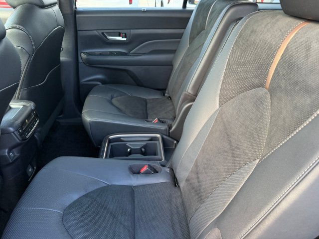 Used 2026 Toyota Grand Highlander AWD Hybrid image 26