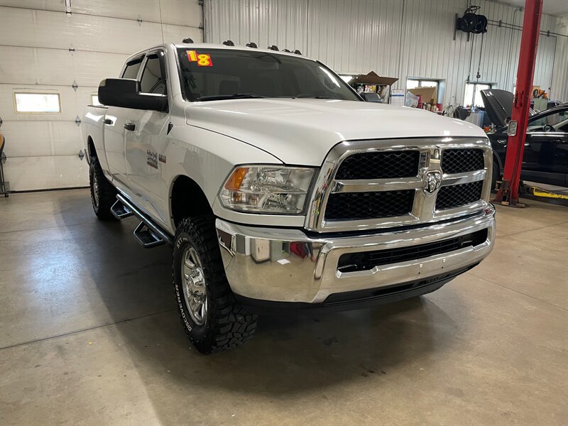 Used 2018 RAM 2500 Tradesman w/ Chrome Appearance Group AWD/4WD image 5