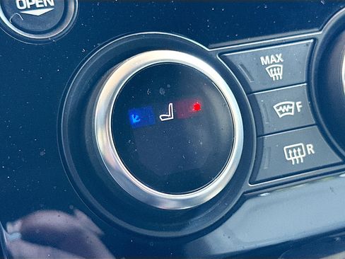 Used 2019 Land Rover Discovery HSE AWD/4WD image 21