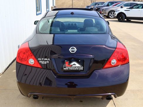 Used 2010 Nissan Altima 2.5 S w/ Premium Pkg image 4