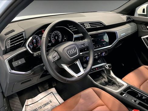 Used 2024 Audi Q3 2.0T Premium Plus w/ Premium Plus Package image 13