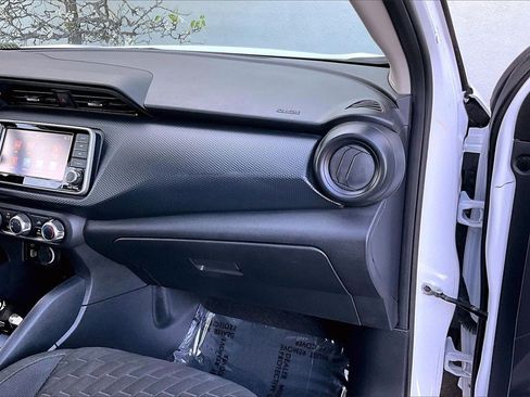 Used 2022 Nissan Kicks S image 26