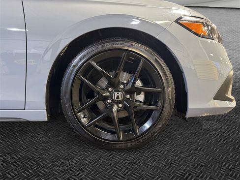 Used 2024 Honda Civic Sport image 11