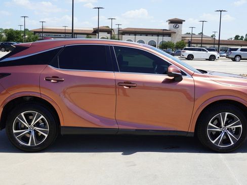 Certified 2024 Lexus RX 350 Premium w/ Convenience Package FWD image 4