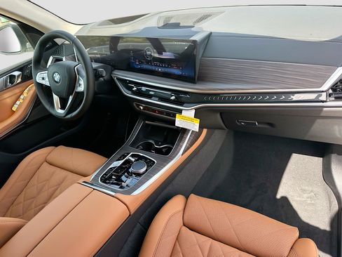 New 2026 BMW X7 xDrive40i AWD/4WD image 22