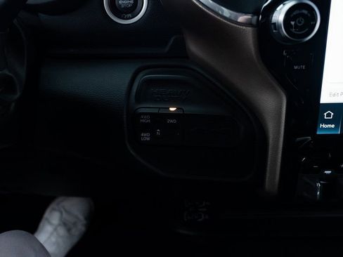 Used 2024 RAM 2500 Laramie image 17