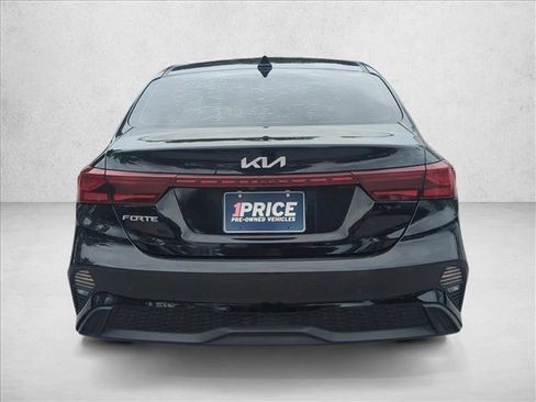 Used 2023 Kia Forte LXS FWD image 6