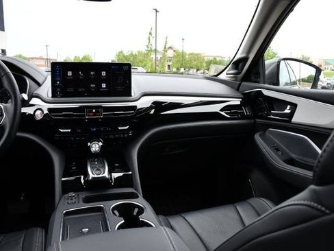 Certified 2026 Acura MDX FWD w/ Technology Package image 17