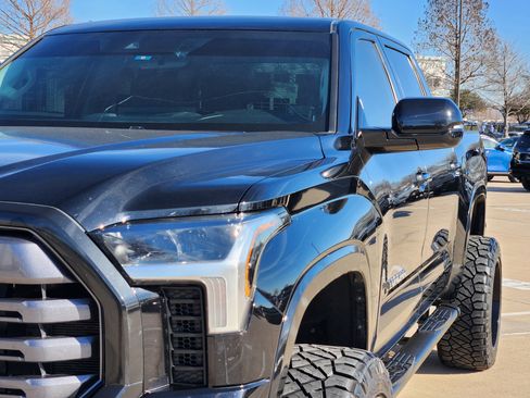 Used 2024 Toyota Tundra Limited w/ Power Package image 10