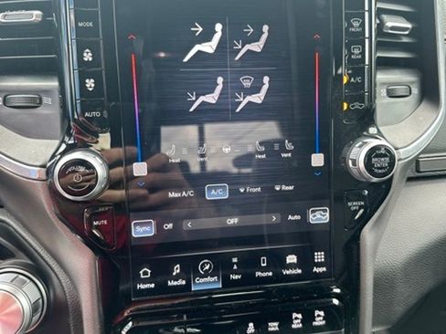 Used 2023 RAM 1500 Laramie image 16