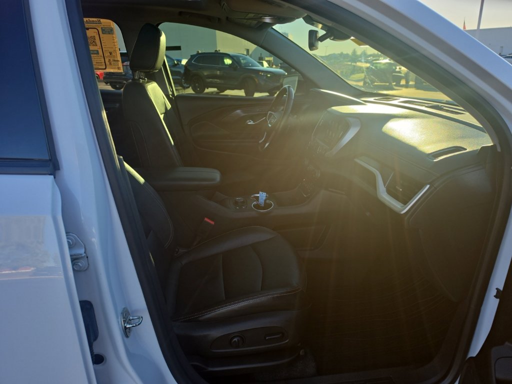 Used 2021 GMC Terrain SLT w/ Elevation Edition AWD/4WD image 34