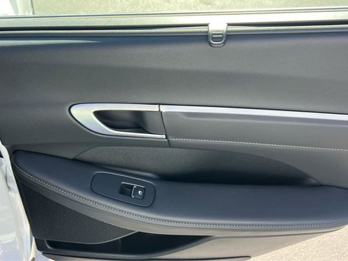 New 2026 Hyundai Sonata Limited FWD image 22
