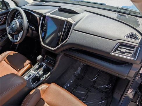 Used 2023 Subaru Ascent Touring AWD/4WD image 22