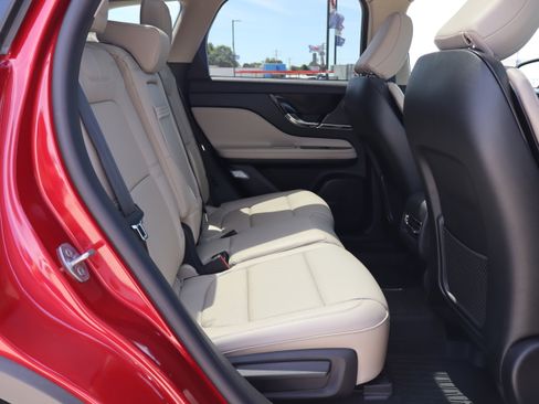 Used 2025 Lincoln Corsair Reserve FWD image 11