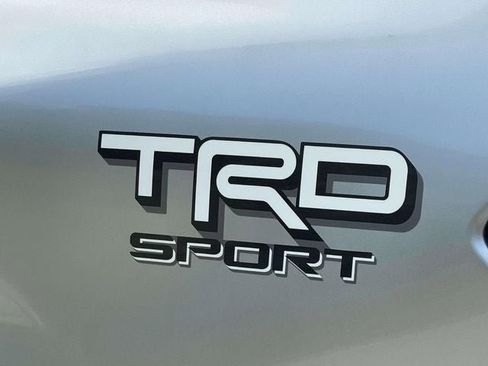 Used 2025 Toyota Tacoma TRD Sport AWD/4WD image 10