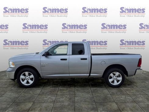 Used 2024 RAM 1500 Classic SLT AWD/4WD image 4