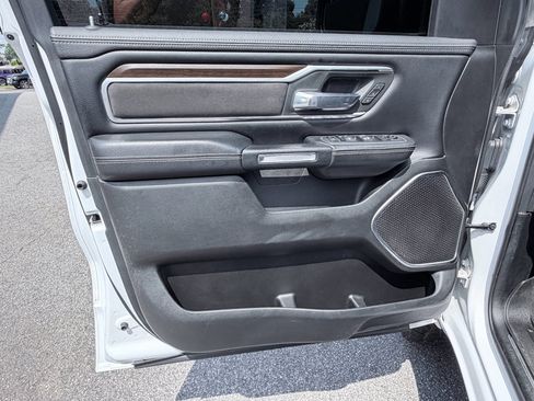 Used 2021 RAM 1500 Laramie AWD/4WD image 33
