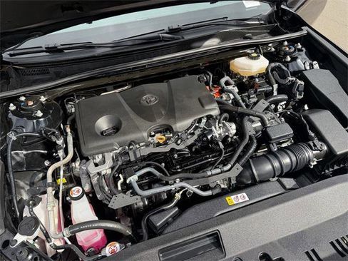 Certified 2025 Toyota Camry SE image 16