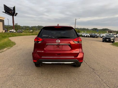 Used 2019 Nissan Rogue SV w/ Premium Package AWD/4WD image 15
