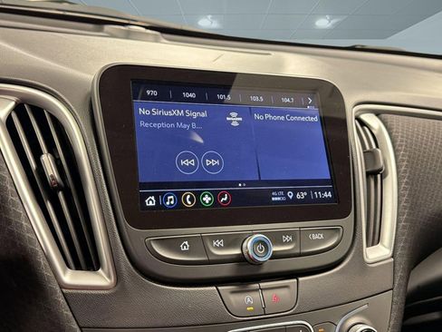 Used 2025 Chevrolet Malibu LT FWD image 23