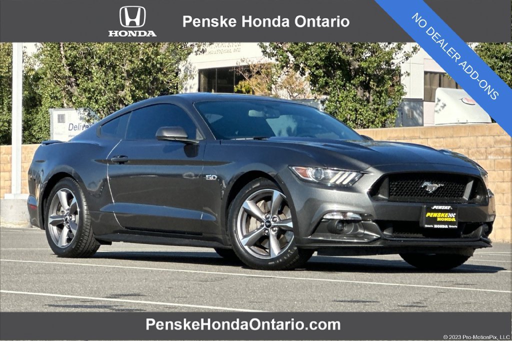 Used 2017 Ford Mustang GT RWD image 1