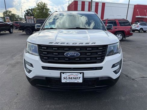 Used 2016 Ford Explorer Sport w/ Equipment Group 401A AWD/4WD image 3