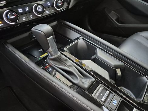 Used 2024 Honda Accord Touring image 25