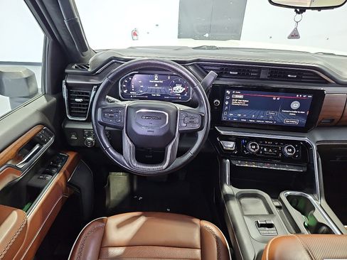 Used 2024 GMC Sierra 2500 Denali Ultimate AWD/4WD image 14