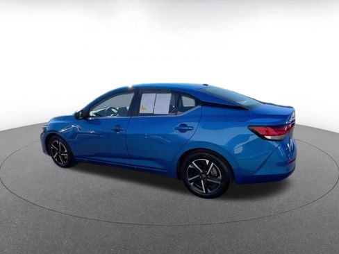 Used 2025 Nissan Sentra SV image 10