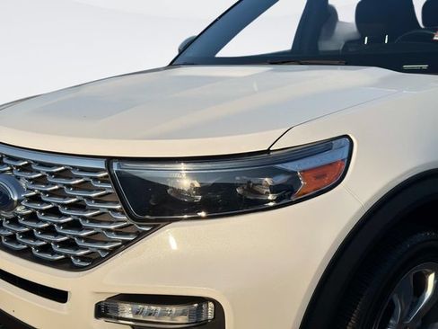 Used 2020 Ford Explorer Platinum w/ Premium Technology Package AWD/4WD image 9