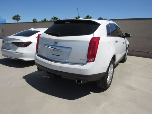Used 2015 Cadillac SRX Luxury w/ Driver Awareness Package image 3