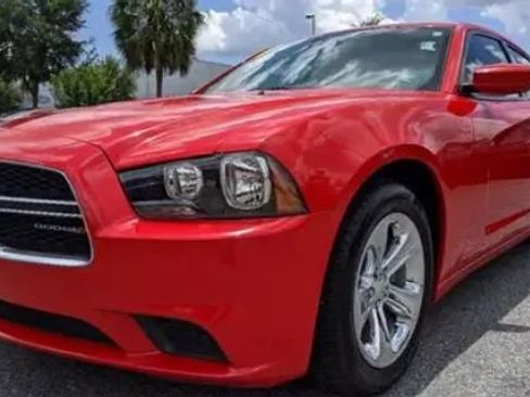 Used 2014 Dodge Charger SE w/ Sport Appearance Group image 1
