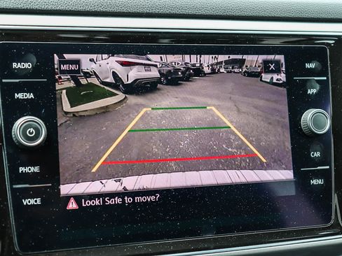 Used 2019 Volkswagen Atlas SEL R-Line FWD image 32