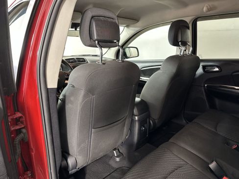 Used 2017 Dodge Journey SE image 23