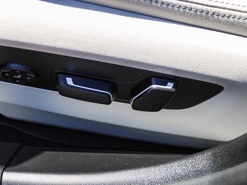 New 2026 BMW 530i w/ Executive Package RWD image 21