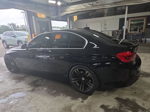 Used 2017 BMW 340i xDrive Sedan w/ Driver Assistance Package AWD/4WD image 4