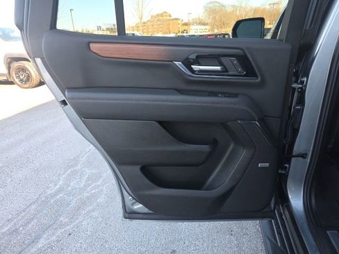 Used 2025 GMC Yukon Denali image 21