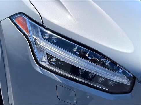 Used 2025 Volvo XC90 T8 Ultra w/ Protection Package Premier AWD/4WD image 31