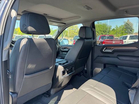 Used 2023 GMC Sierra 1500 Denali w/ Technology Package AWD/4WD image 13