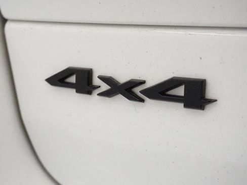 Certified 2023 Jeep Grand Cherokee Limited w/ Black Appearance Package image 14