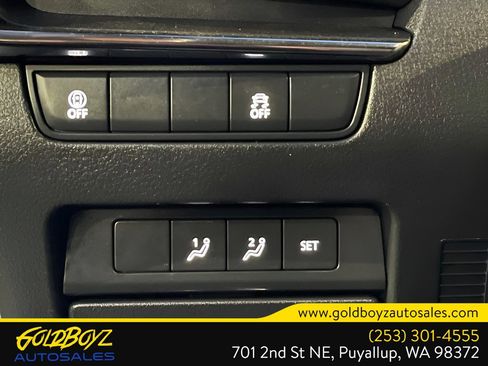 Used 2023 MAZDA MAZDA3 s image 34