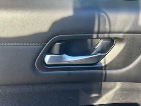 Certified 2025 Nissan Pathfinder SL w/ SL Premium Package image 14