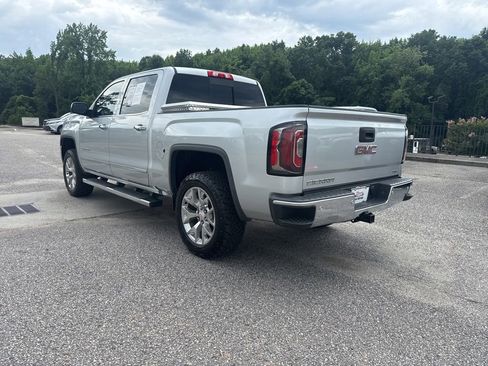 Used 2018 GMC Sierra 1500 SLT AWD/4WD image 6