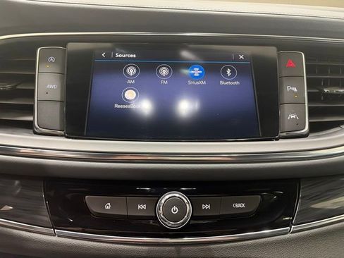 Used 2023 Buick Enclave Essence AWD/4WD image 8