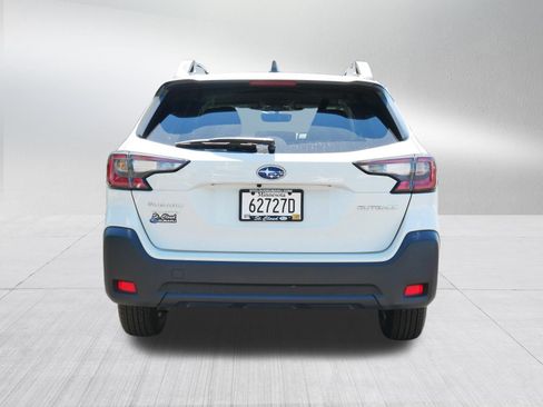 Used 2025 Subaru Outback Premium AWD/4WD image 6
